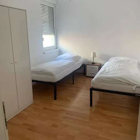 Apartment Monteurwohnung In Aschersleben, 2 Zimmer, Kueche, Bad, Max 4 Personen Aschersleben