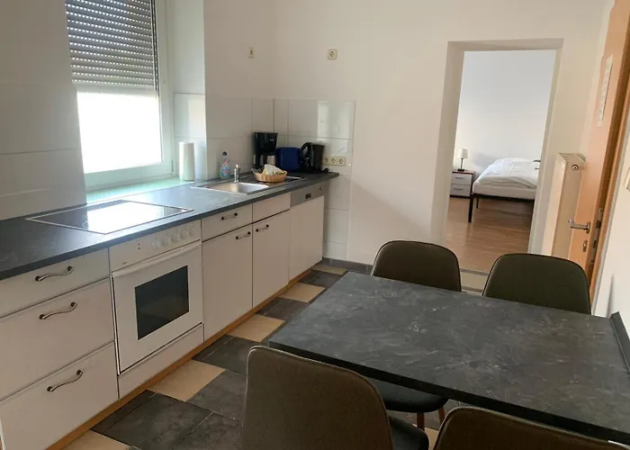 アパート Monteurwohnung In Aschersleben, 2 Zimmer, Kueche, Bad, Max 4 Personen