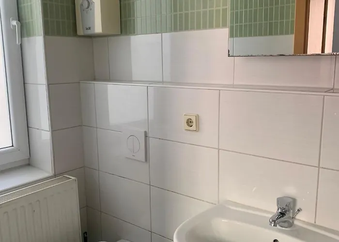 アパート Monteurwohnung In Aschersleben, 2 Zimmer, Kueche, Bad, Max 4 Personen